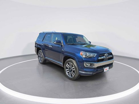 Certified 2022 Toyota 4Runner Limited AWD/4WD image 2