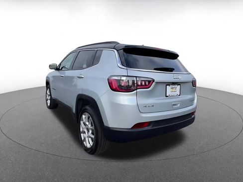 Used 2025 Jeep Compass Limited AWD/4WD image 11
