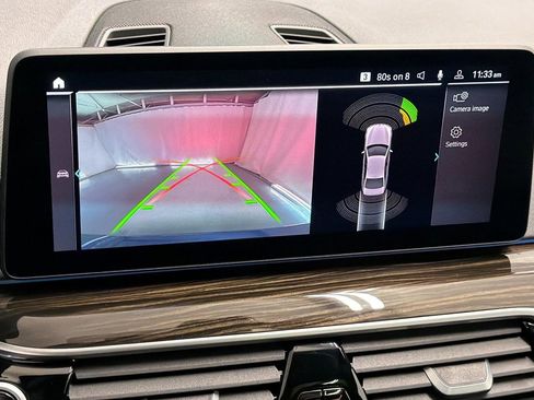 Used 2023 BMW 530e w/ Premium Package image 26