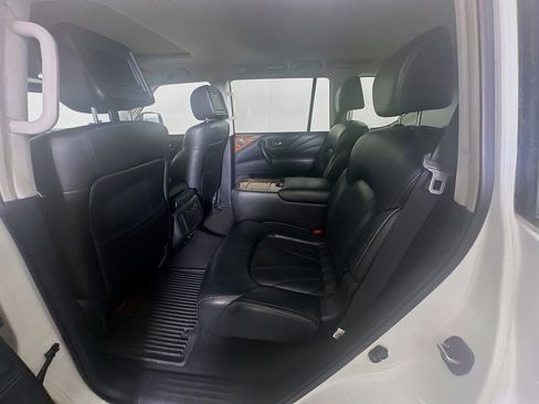 Used 2016 INFINITI QX80 4WD w/ Deluxe Technology Package image 30