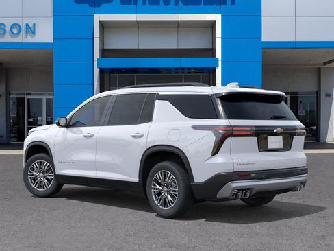New 2026 Chevrolet Traverse LT w/ Driver Confidence Package image 3