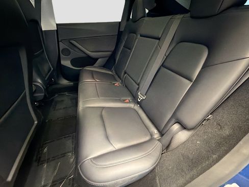 Used 2024 Tesla Model Y 2WD image 13