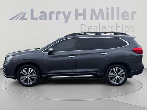 Used 2019 Subaru Ascent Touring w/ Popular Package #2 AWD/4WD image 2