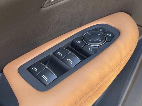 New 2026 Cadillac XT5 Premium Luxury image 24