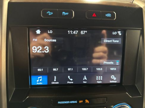Used 2016 Ford F150 Platinum w/ Technology Package AWD/4WD image 24