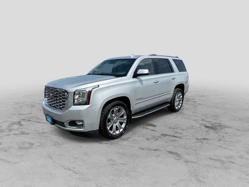 Used 2019 GMC Yukon Denali AWD/4WD image 4