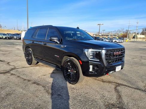 Used 2021 GMC Yukon AT4 w/ AT4 Premium Plus Package image 5