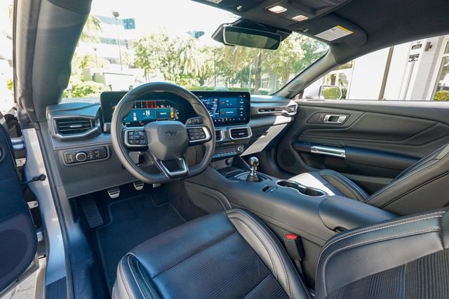 Used 2024 Ford Mustang GT Premium RWD image 3