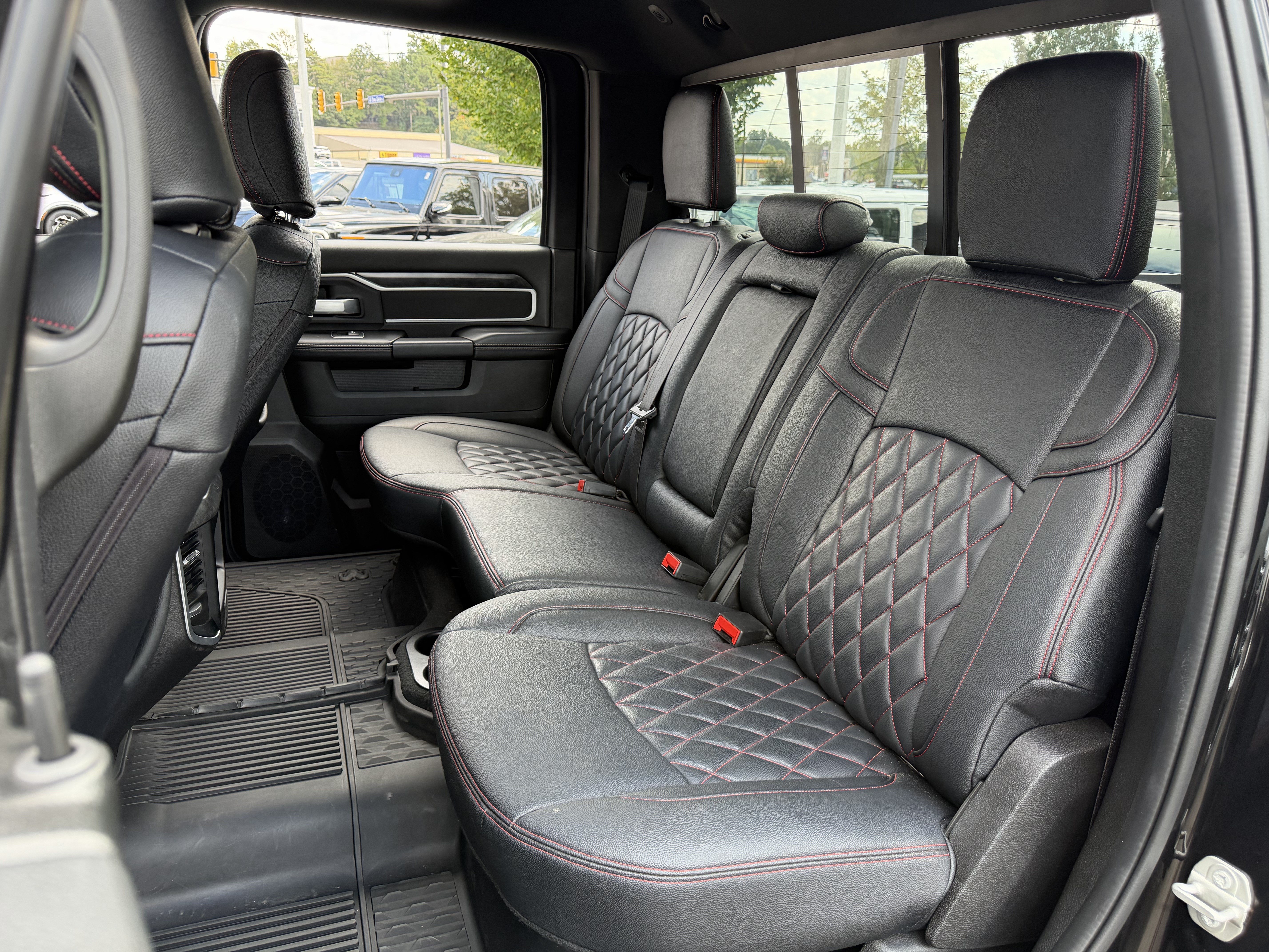 Used 2024 RAM 2500 Big Horn w/ Night Edition AWD/4WD image 33