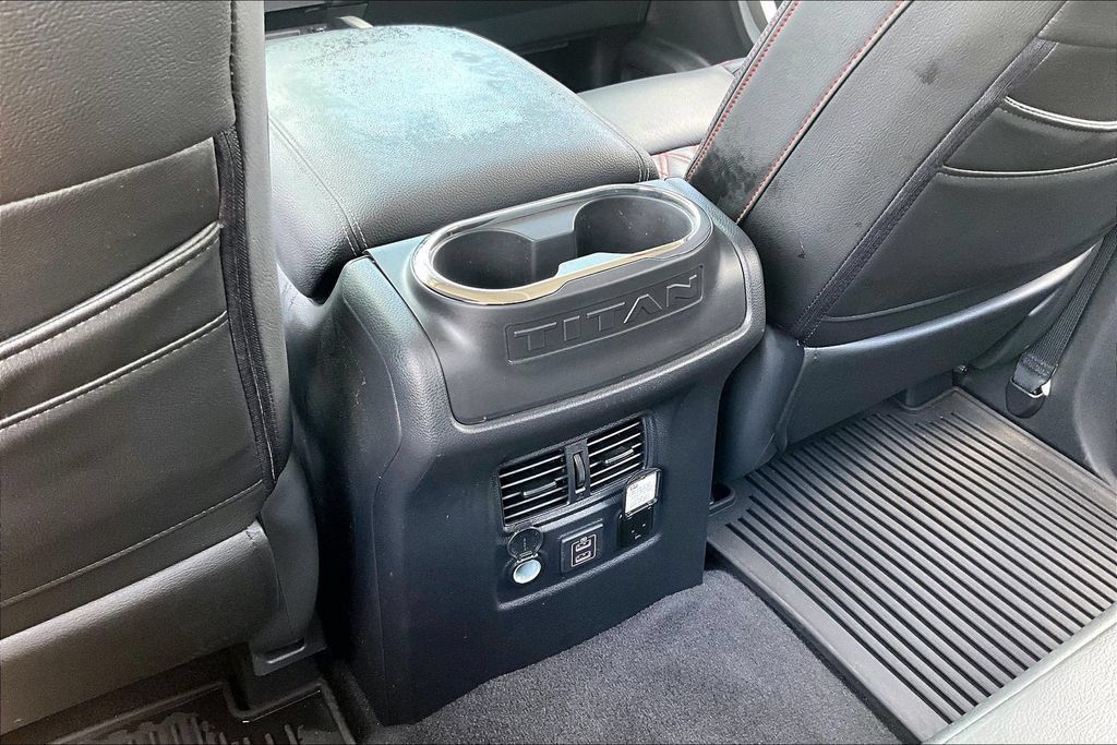Used 2024 Nissan Titan SV w/ SV Convenience Package AWD/4WD image 10