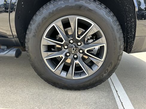 Used 2023 Chevrolet Tahoe Z71 AWD/4WD image 22