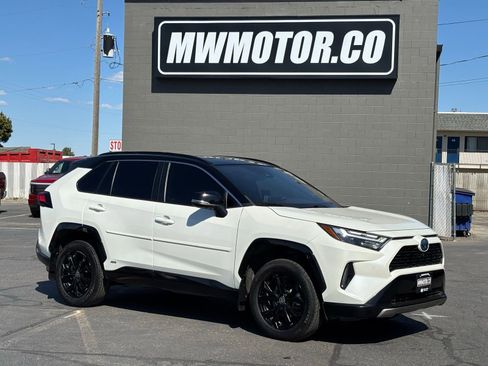 Used 2022 Toyota RAV4 XSE AWD/4WD image 1