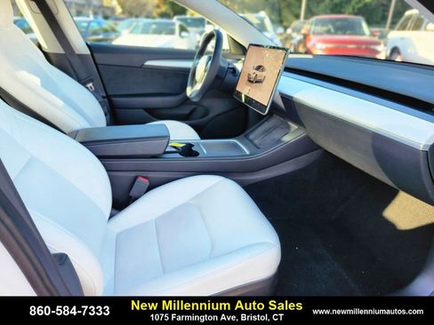 Used 2022 Tesla Model 3 Long Range image 11