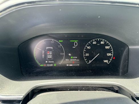 Used 2025 Honda CR-V Sport Touring image 4