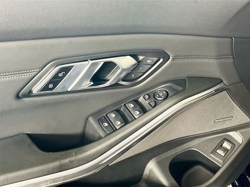 Used 2023 BMW M3 Competition w/ Executive Package image 17