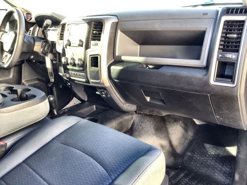 Used 2018 RAM 2500 Tradesman w/ Chrome Appearance Group image 30