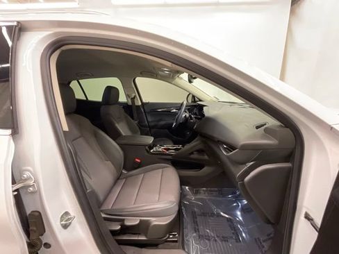 Used 2023 Buick Envision Preferred FWD image 23