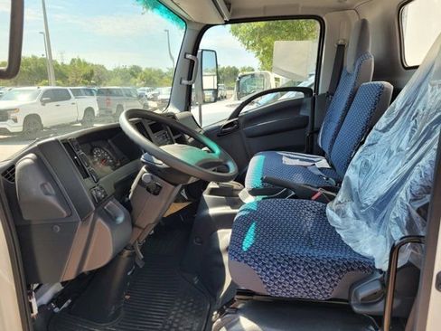 New 2024 Chevrolet Low Cab Forward image 10