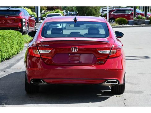 Used 2021 Honda Accord Sport image 5