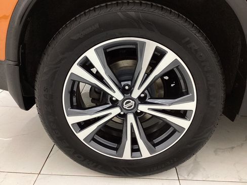 Used 2018 Nissan Rogue SL w/ Premium Package AWD/4WD image 45