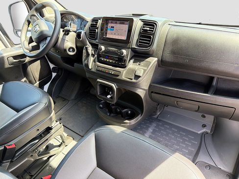 Used 2023 RAM ProMaster 2500 FWD image 13