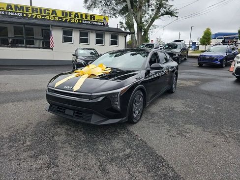 Used 2025 Kia K4 image 1