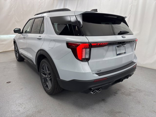 New 2026 Ford Explorer ST w/ Sun And Sound Package AWD/4WD image 10