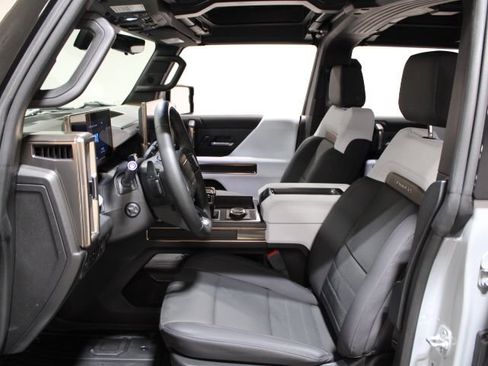 New 2025 GMC Hummer EV 2X image 19