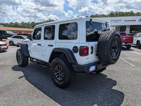 Used 2024 Jeep Wrangler Unlimited Rubicon w/ XTREMEE 35" Tire Package AWD/4WD image 6