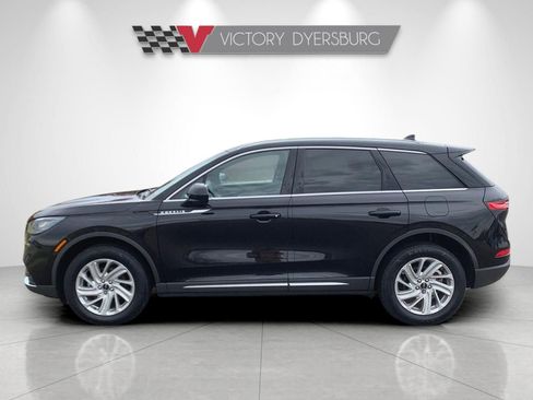 Used 2021 Lincoln Corsair AWD w/ Rear Removable Package Tray image 5