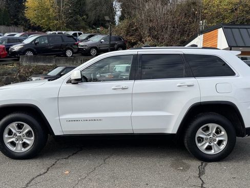 Used 2014 Jeep Grand Cherokee Laredo w/ Quick Order Package 23E image 2