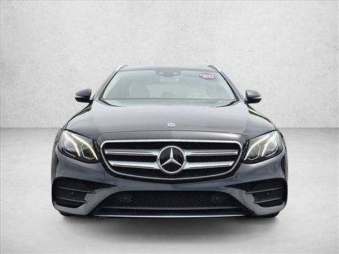 Used 2020 Mercedes-Benz E 450 4MATIC Wagon image 2