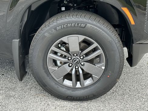 New 2025 Nissan Frontier SV w/ SV Convenience Package image 12