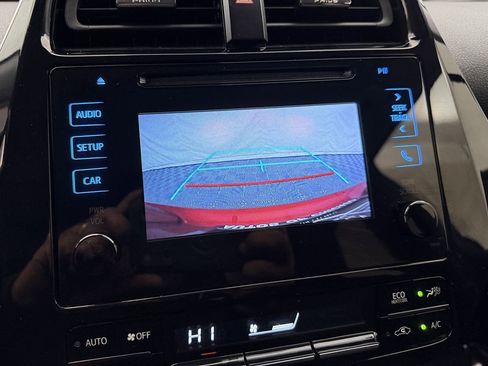 Used 2017 Toyota Prius Two image 20