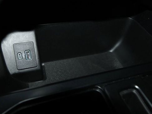 Used 2023 Ford F150 Lariat AWD/4WD image 18