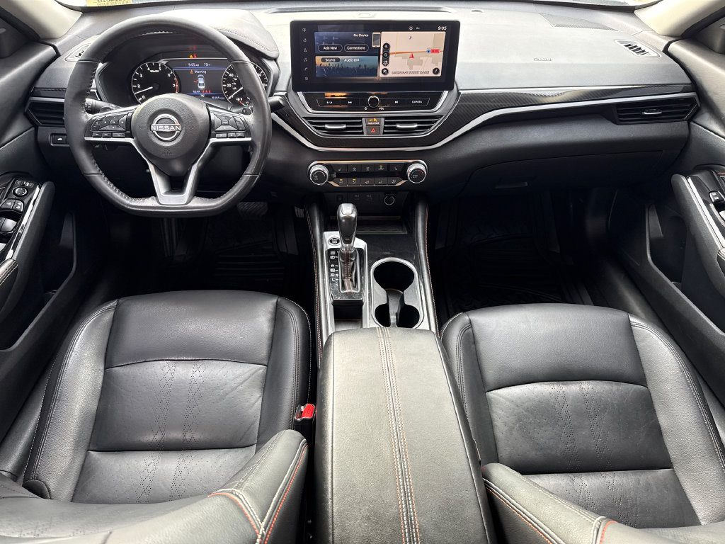 Used 2023 Nissan Altima 2.5 SR w/ SR Premium Package FWD image 11