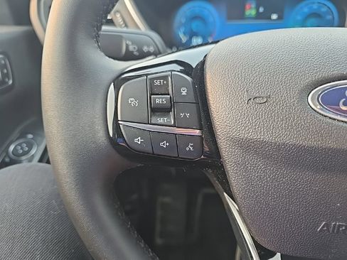 Used 2025 Ford Escape Platinum AWD/4WD image 16