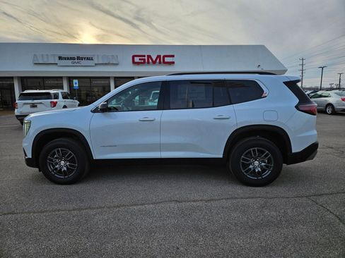 New 2026 GMC Acadia Elevation FWD image 2