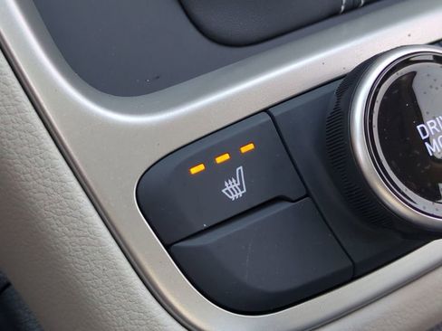 New 2026 Hyundai Venue SEL FWD image 25