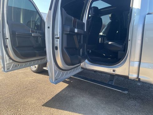 Used 2016 Ford F150 Platinum w/ Equipment Group 701A Luxury AWD/4WD image 22
