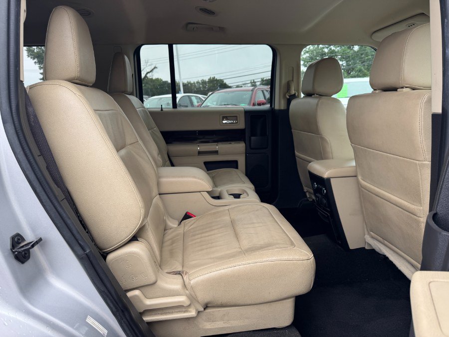 Used 2016 Ford Flex SEL w/ Equipment Group 202A AWD/4WD image 19