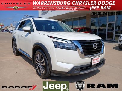 Used 2022 Nissan Pathfinder Platinum w/ Cargo Package