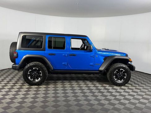 Used 2024 Jeep Wrangler Unlimited Rubicon 4xe w/ Technology Group AWD/4WD image 5