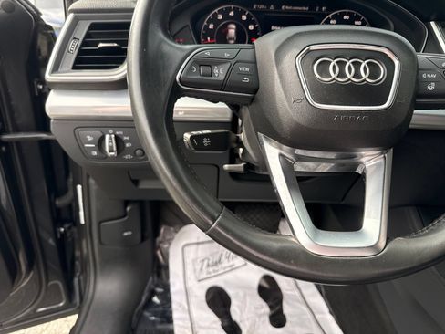 Used 2020 Audi Q5 2.0T Titanium Premium Plus w/ Premium Plus Package AWD/4WD image 17