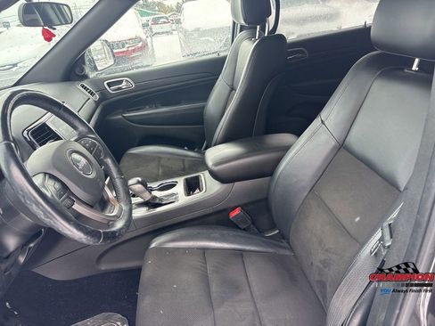 Used 2021 Jeep Grand Cherokee Laredo X image 26