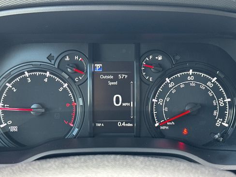 Used 2024 Toyota 4Runner SR5 image 23