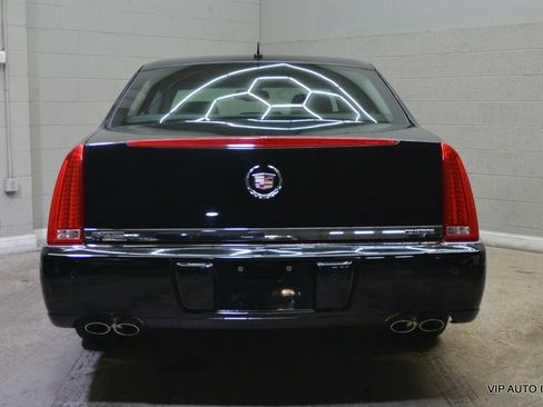 Used 2008 Cadillac DTS image 35