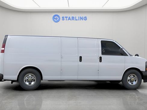 New 2026 Chevrolet Express 2500 Extended w/ Driver Convenience Package RWD image 5