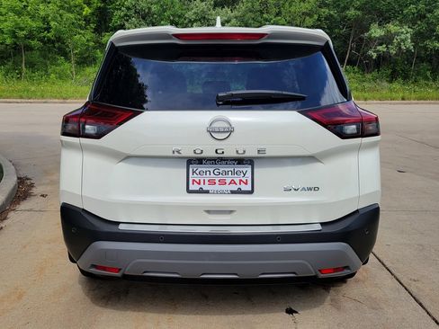 Certified 2023 Nissan Rogue SV AWD/4WD image 4