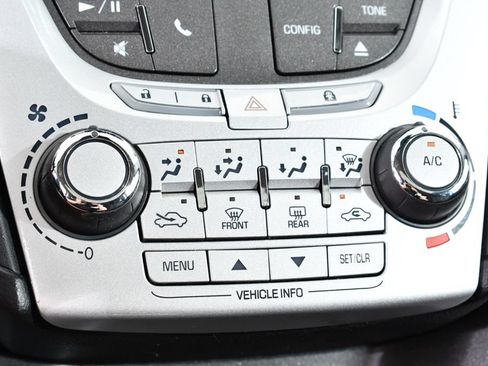 Used 2015 Chevrolet Equinox LT AWD/4WD image 30